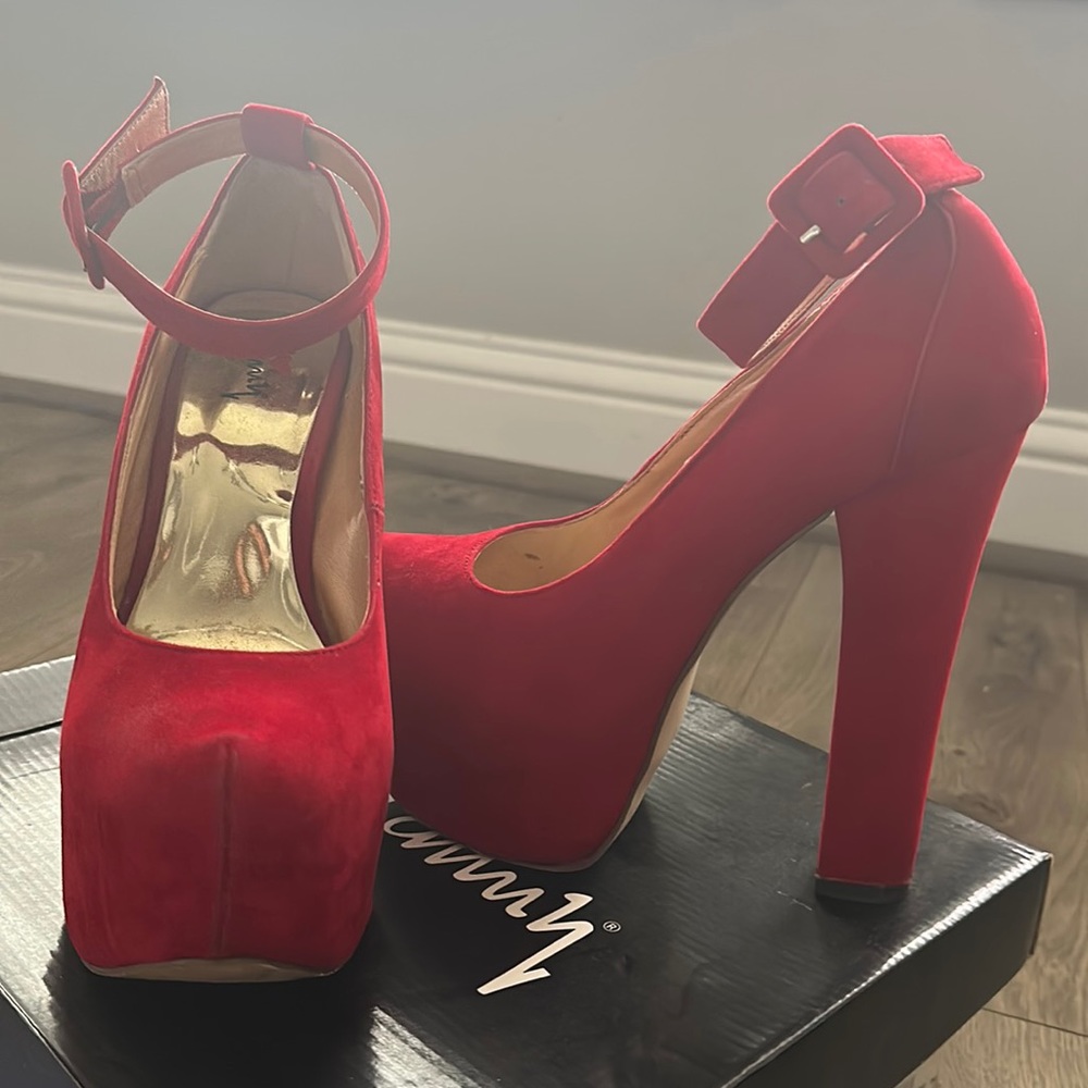 Women’s Red Heels